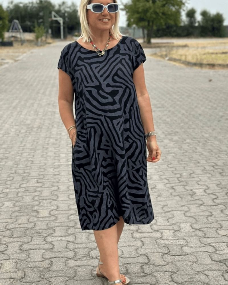 Avanille | round neck summer dress
