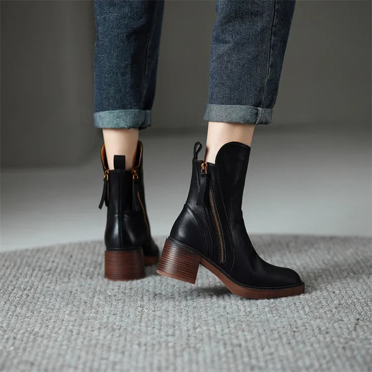Mila | Orthopedic Boots
