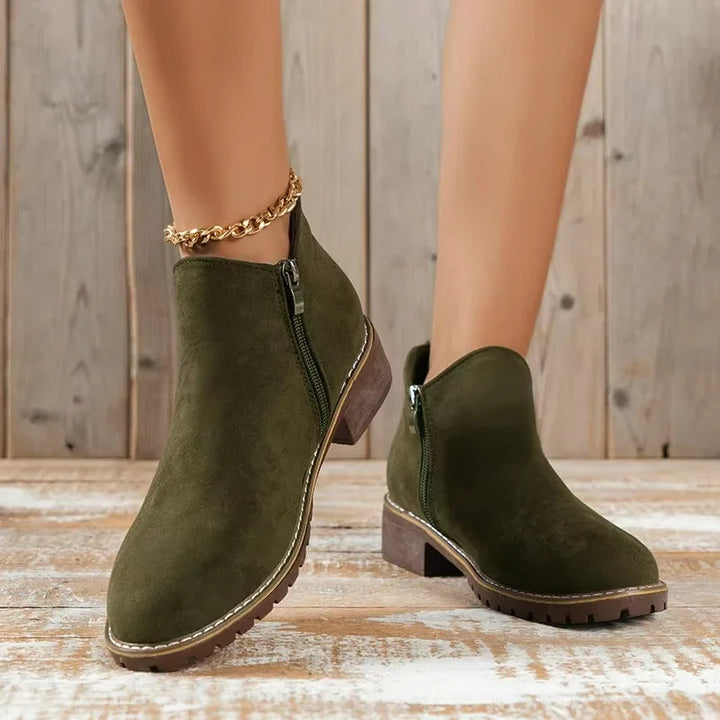 Fatima - Orthopedic Boots